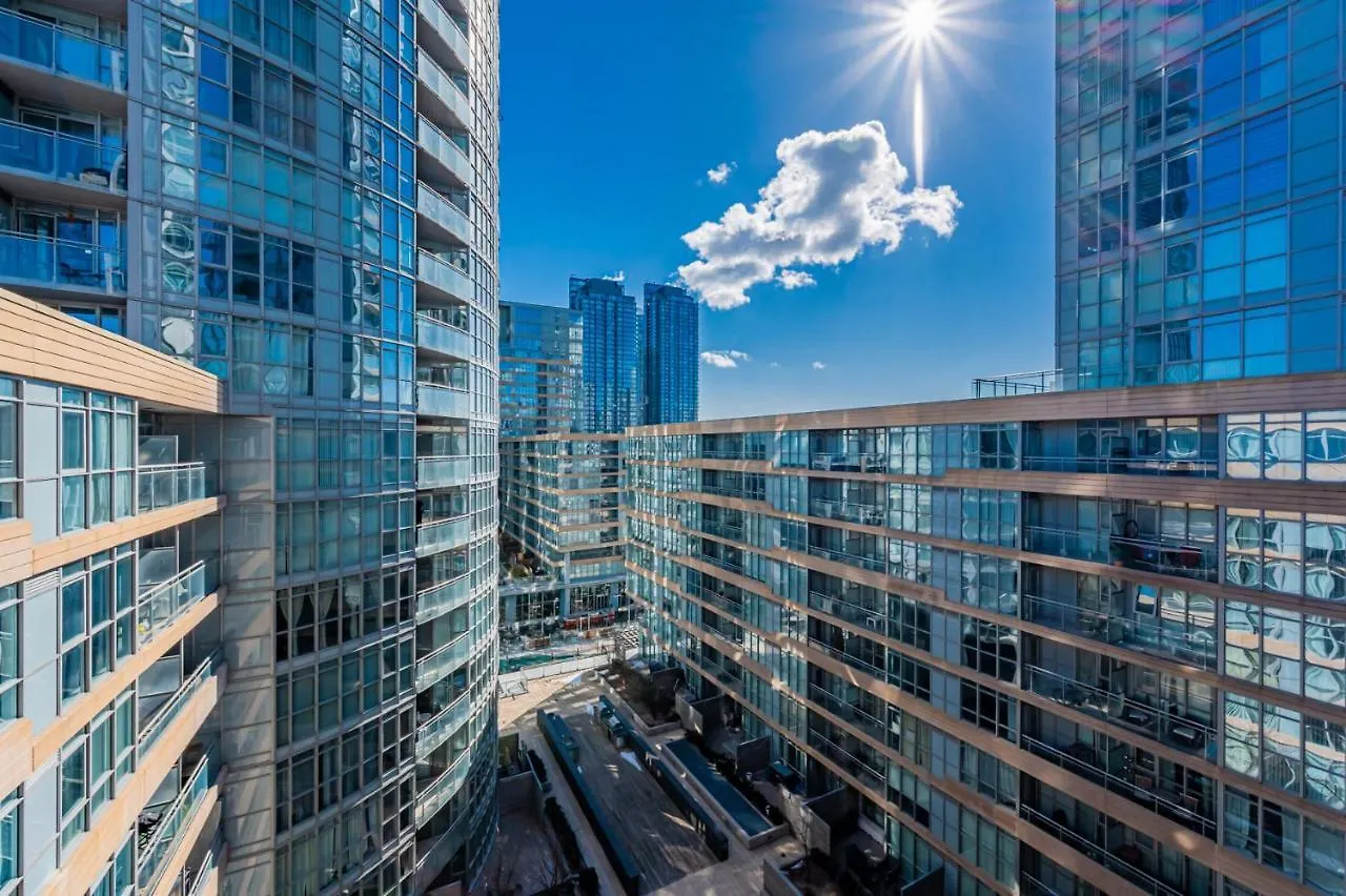 아파트호텔 Leckie Luxurious Suites 토론토