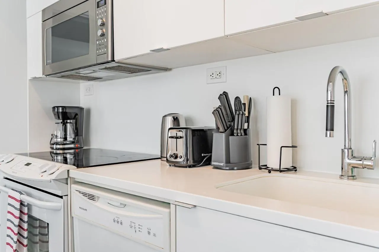 Leckie Luxurious Suites 토론토
