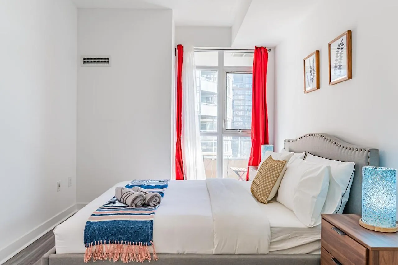 Leckie Luxurious Suites 토론토
